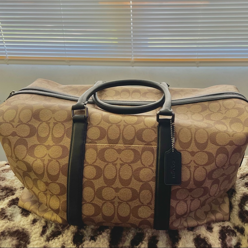 Trekker Bag In Signature Canvas